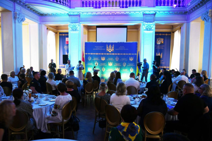 Сьогодні, разом із родинами загиблих Героїв, полонених, безвісти зниклих Захисників і Захисниць, священнослужителями, волонтерами збирались на першому обласному Молитовному сніданку.