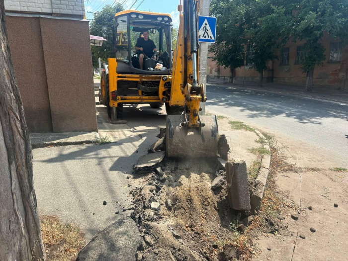 У Кропивницькому розпочалася реалізація етапу безбар’єрного маршруту по вулиці Шевченка