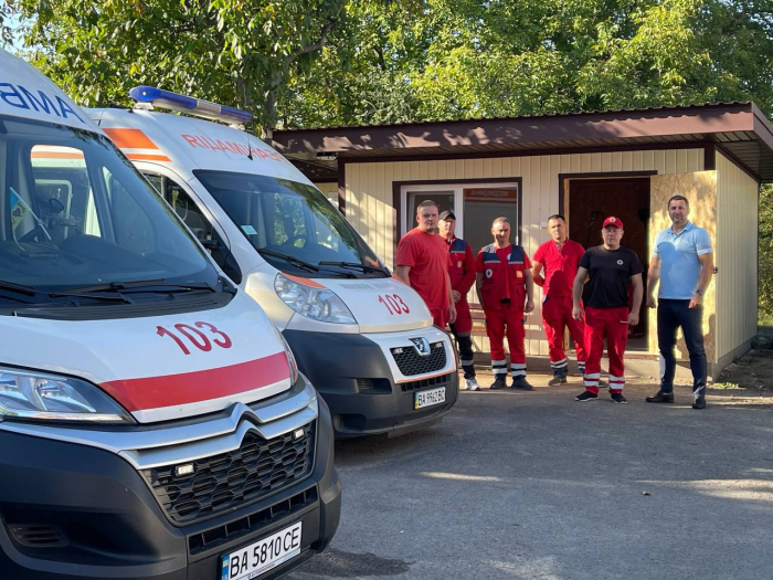 У Гайворонській громаді відкрили власний шиномонтаж для автомобілів «швидкої»