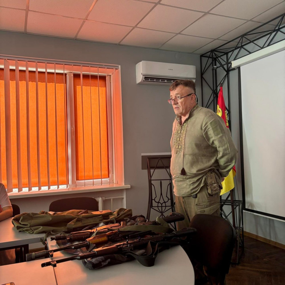 Працівники Кіровоградської ОВА проходять навчання у Центрі підготовки громадян до національного спротиву