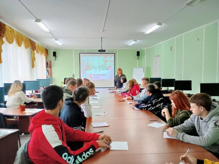 Кіровоградщина писала Радіодиктант національної єдності