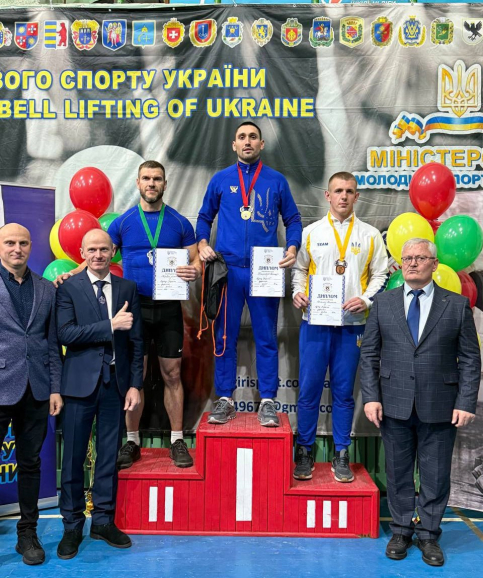 Геннадій Тимофєєв — чемпіон світу та абсолютний переможець Кубка України з гирьового спорту