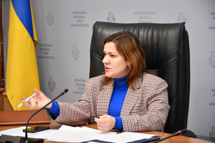 Українська мова домінує, але її частка зменшується