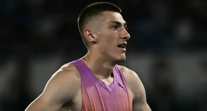 Олег Дорощук-чемпіон України зі стрибків у висоту в приміщенні