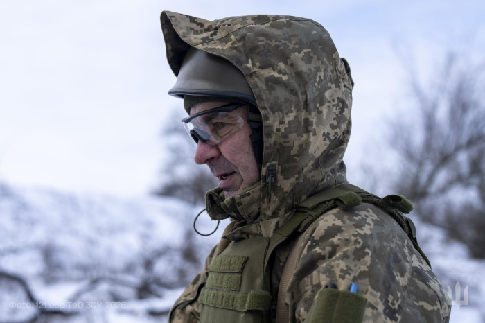 На цих світлинах - обличчя воїнів 121-ї окремої бригади Сил ТрО ЗС України, які щодня боронять Україну