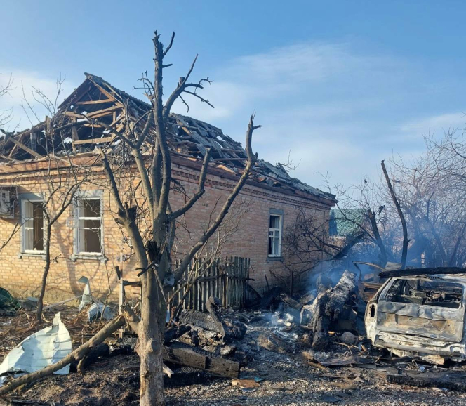 Ліквідовують наслідки нічної дронової атаки на Кіровоградщині
