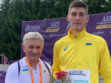 Олег Дорощук – найкращий спортсмен березня в Україні!