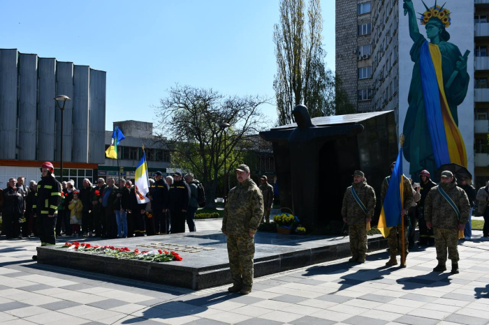 Сьогодні у Кропивницькому вшанували пам'ять жертв Чорнобильської катастрофи
