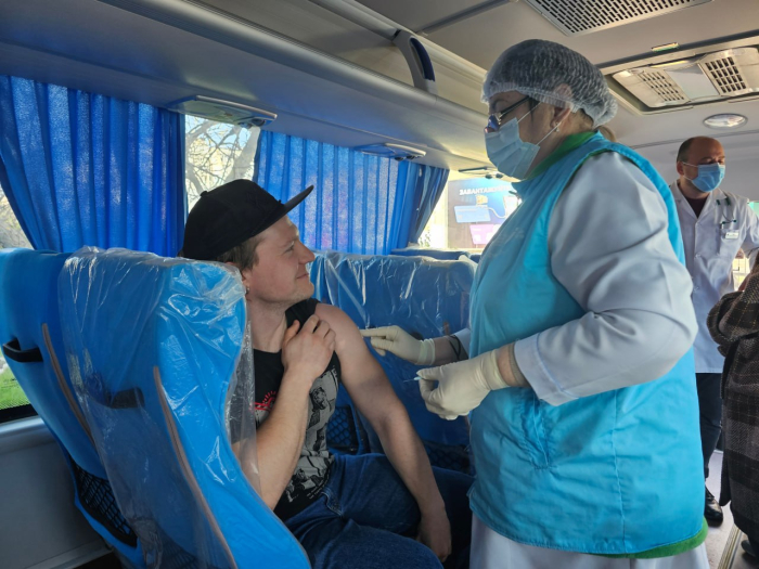 У Кропивницькому під час виїзної вакцинальної сесії щеплення зробили майже сотня містян