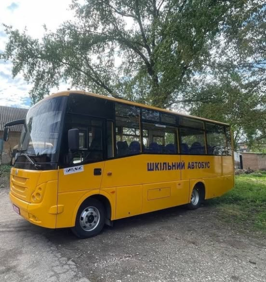 Компаніївська громада отримала новий шкільний автобус