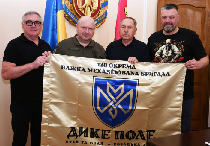 Щира зустріч із командуванням 128-ї окремої важкої механізованої бригади «Дике Поле».