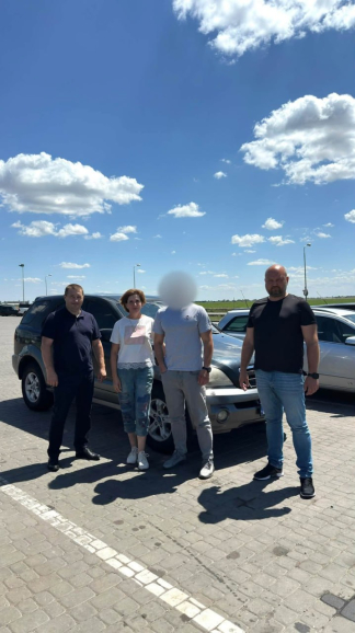 Олександрійська районна військова адміністрація передала військовим автомобіль