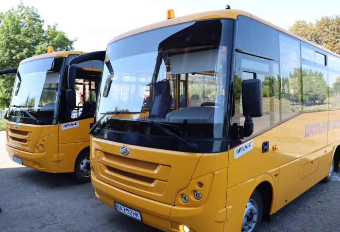 Нові шкільні автобуси для Попельнастівської громади