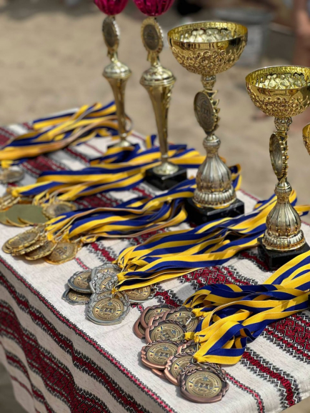 Юні гандболісти Кіровоградщини здобули три медалі на чемпіонаті України
