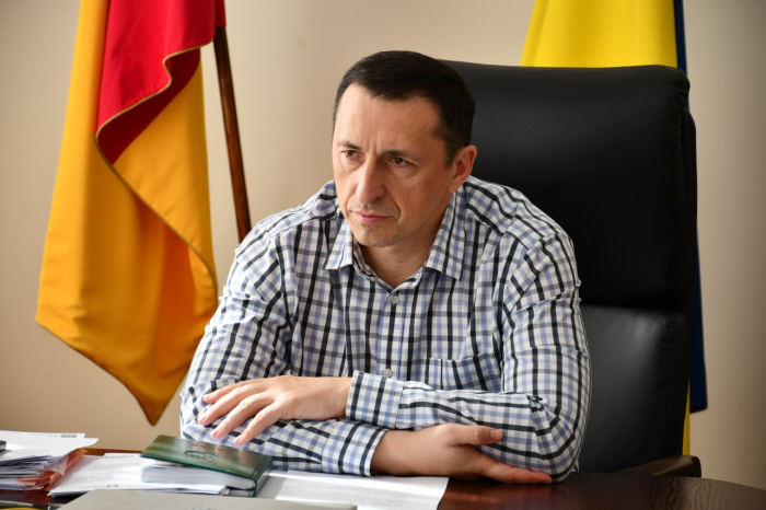 Перший заступник начальника Кіровоградської ОВА Юрій Миколаєнко провів робочу нараду за участі головної санітарної лікарки області Надії Оперчук, директора департаменту охорони здоров'я ОВА Олега Рибальченка.