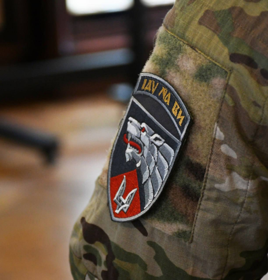 Напередодні Дня захисників і захисниць України вручили обласні відзнаки «За мужність і відвагу» бійцям 3-го окремого полку Сил спеціальних операцій імені князя Святослава Хороброго.