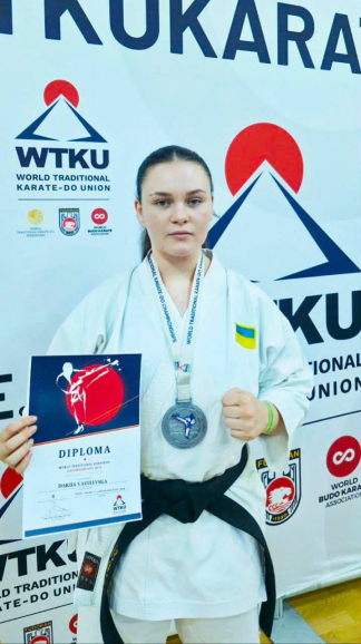 Каратистка з Гайворона здобула срібло на Чемпіонаті світу