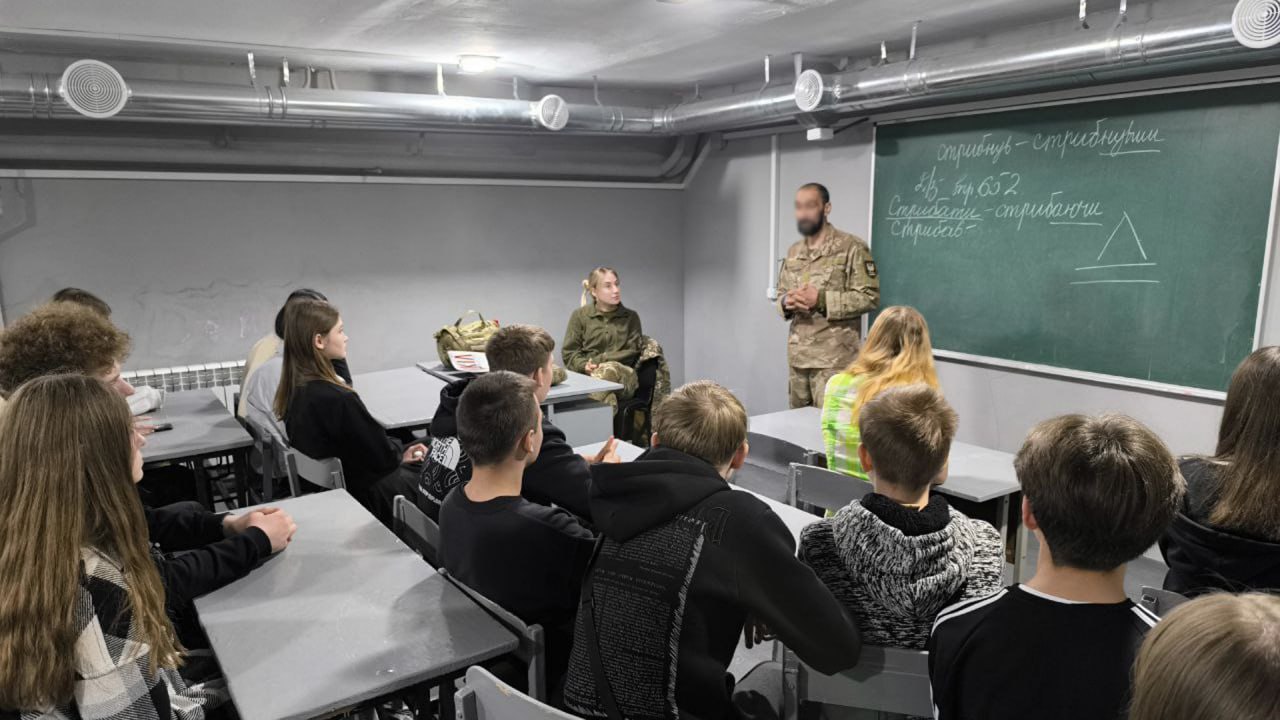 Бійці 1 ОШБ провели профорієнтаційні зустрічі з молоддю Кіровоградщини - фото 4