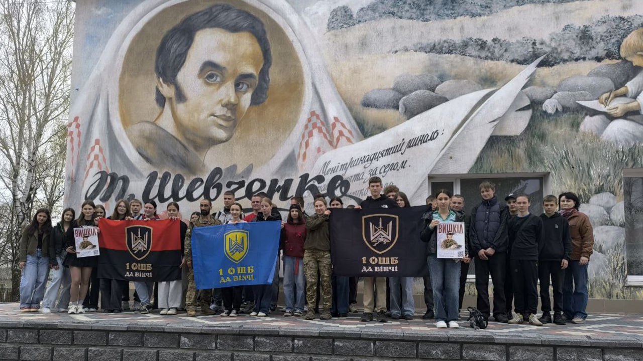 Бійці 1 ОШБ провели профорієнтаційні зустрічі з молоддю Кіровоградщини - фото 5