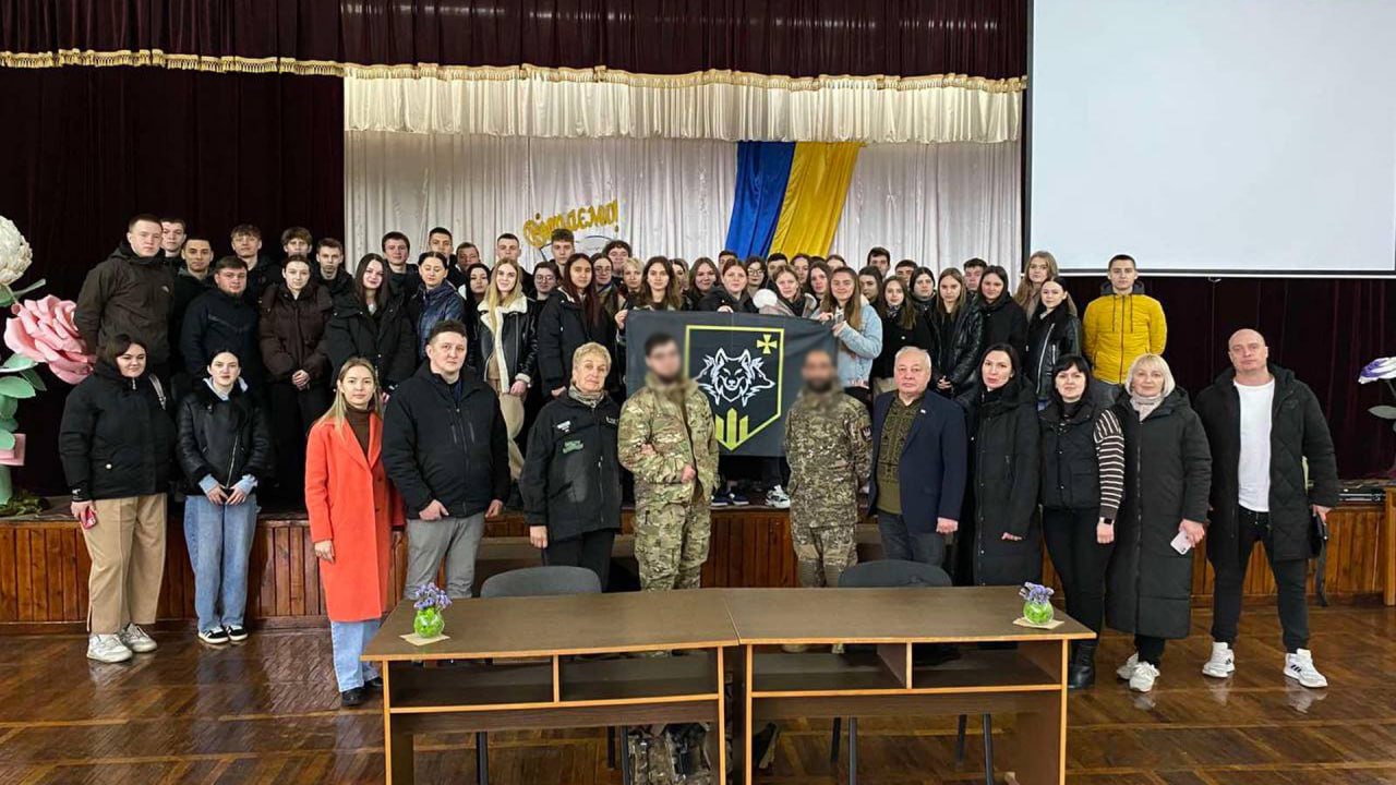 Бійці 1 ОШБ провели профорієнтаційні зустрічі з молоддю Кіровоградщини - фото 6