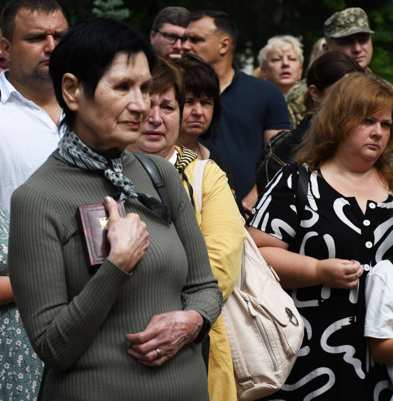 Сьогодні вручили державні нагороди рідним земляків, які віддали життя за Україну - фото 4