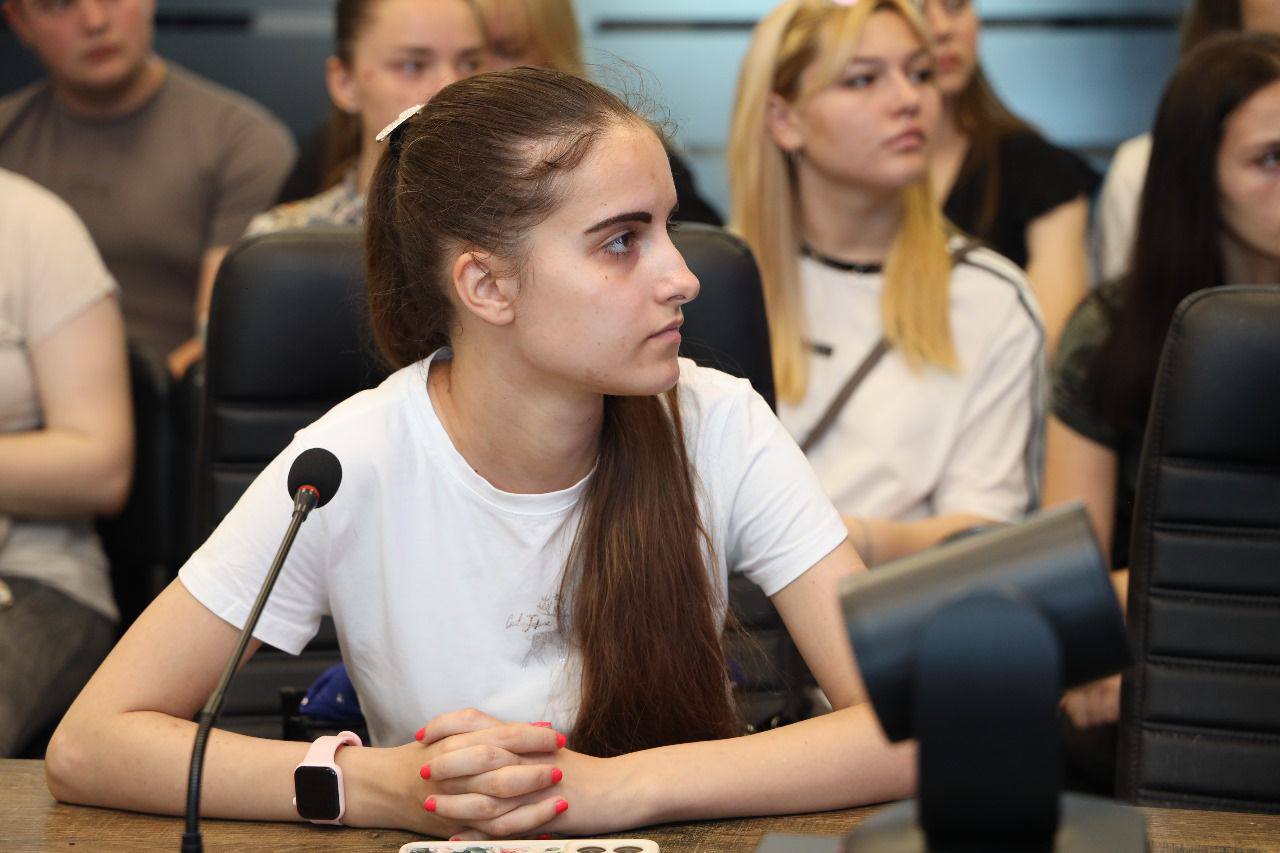 Безпека через участь дівчат: на Кіровоградщині продовжується реалізація проєкту "Покоління 1325" - фото 3