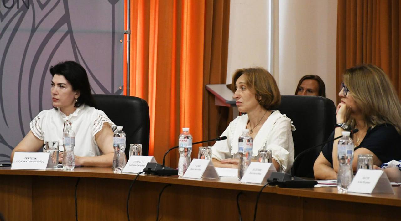 Сьогодні підписали договір про співпрацю з Державним ощадним банком України - фото 5