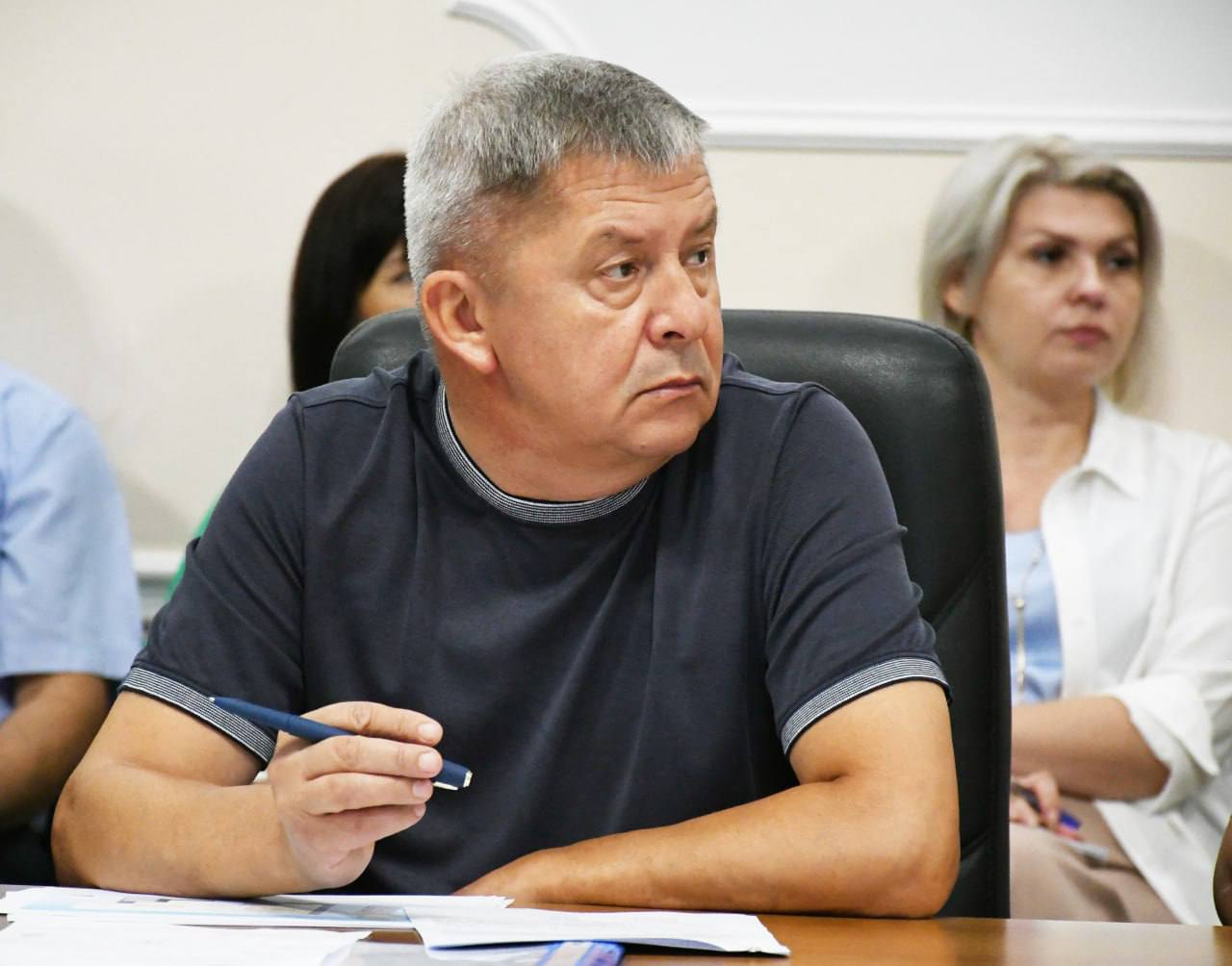 Апаратна нарада з головами громад, очільниками РВА та структурних підрозділів ОВА, керівниками правоохоронних органів - фото 6