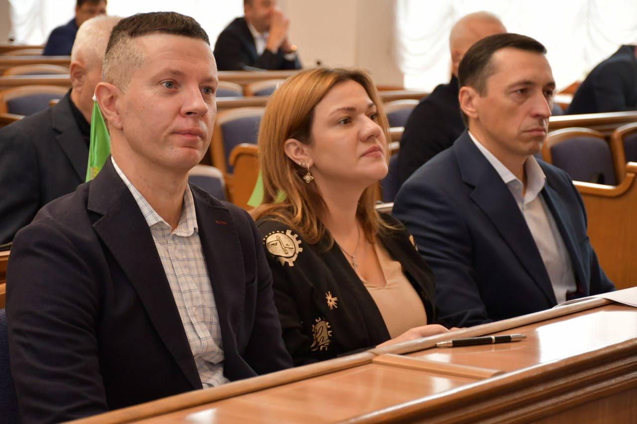 Відбулося пленарне засідання чергової сесії Кіровоградської обласної ради восьмого скликання - фото 6