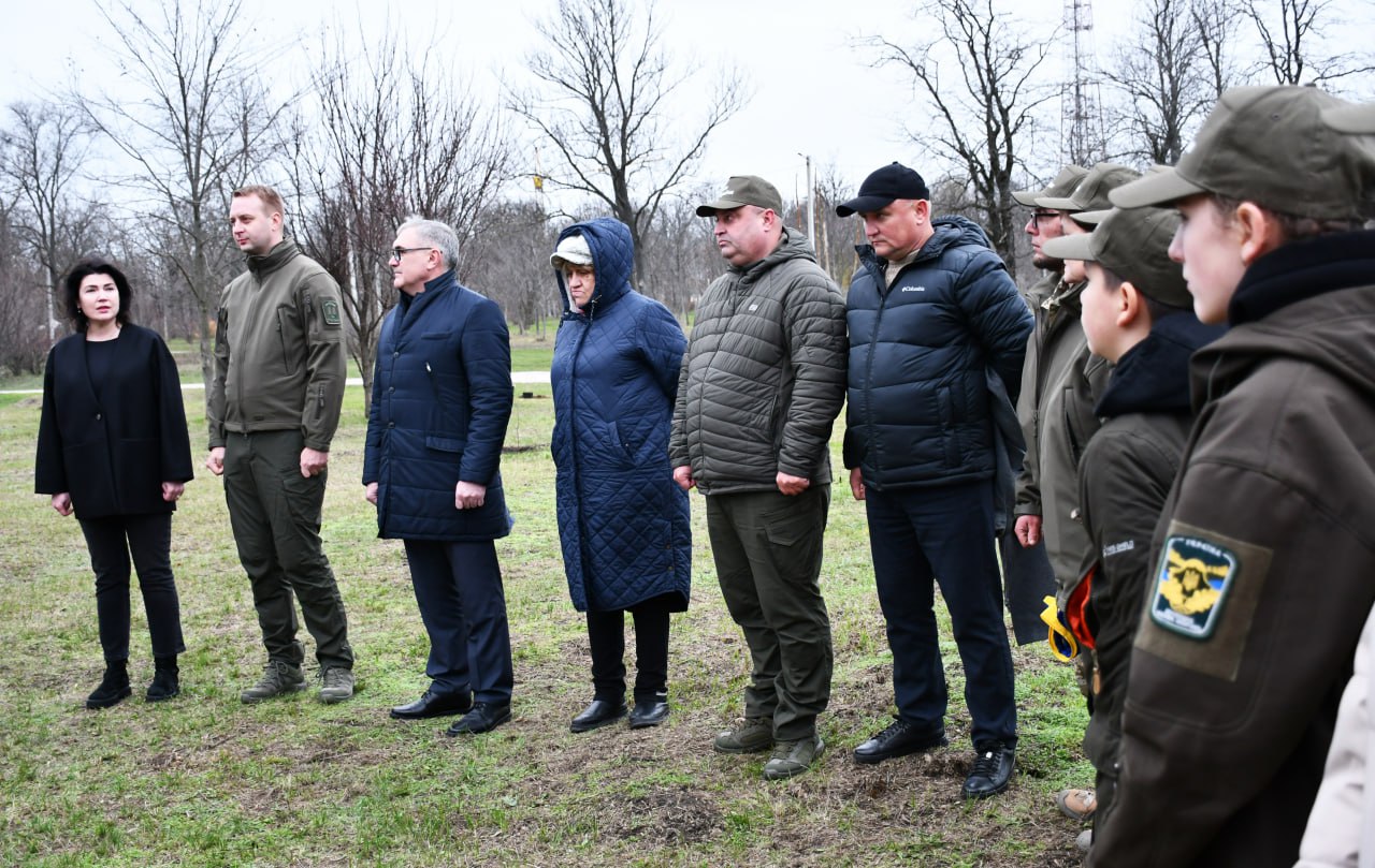 "Зелена країна": у Кропивницькому висадили символічне мільярдне дерево - фото 1