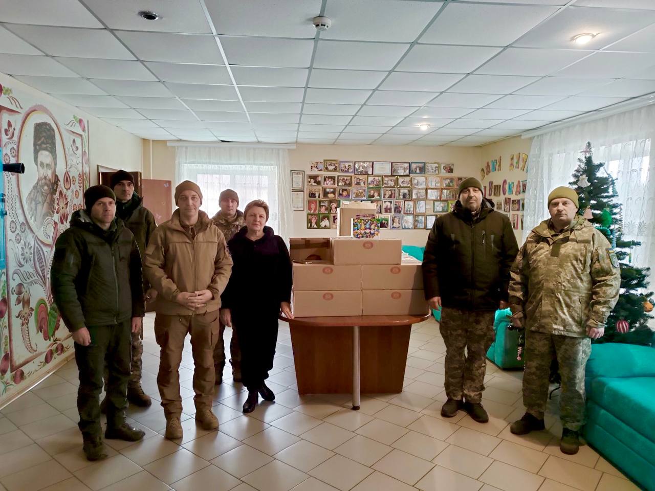 Військові 57 - ї бригади відвідали вихованців Знам'янського психоневрологічного інтернату - фото 4