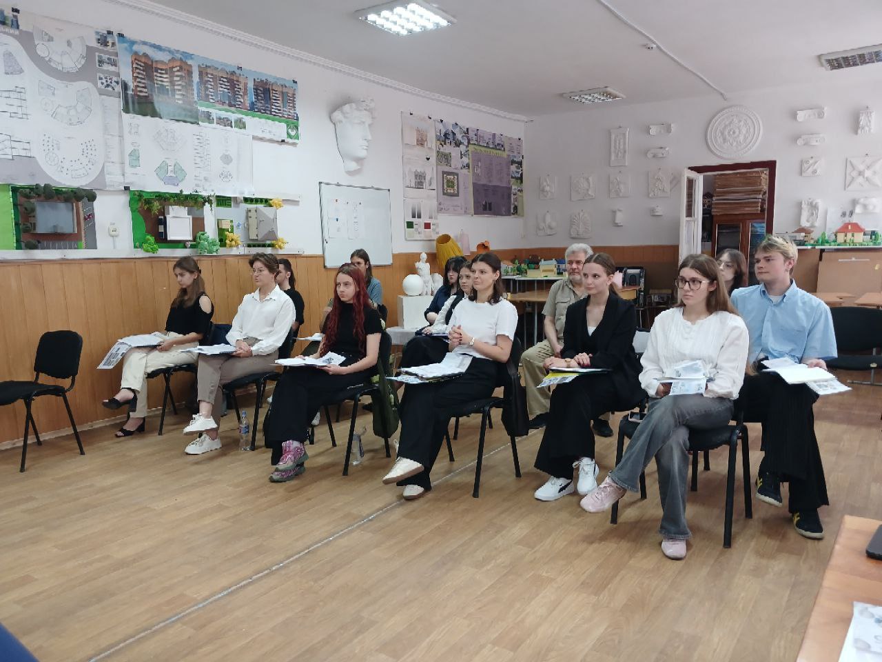 У Кропивницькому фаховому коледжі відбувся захист дипломних робіт студентів "Архітектурного факультету" - фото 5