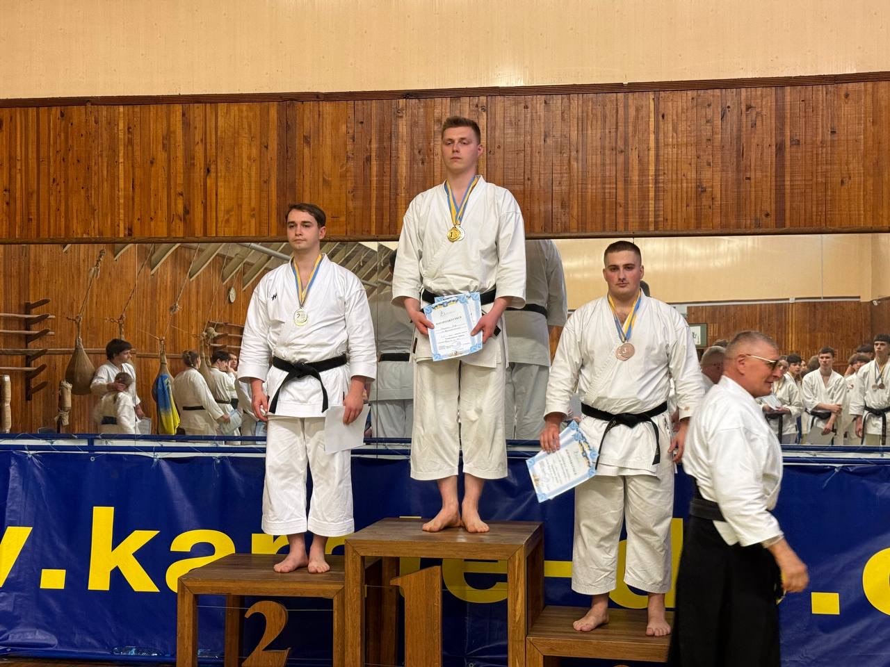 Кропивницькі каратисти вибороли 11 медалей на чемпіонаті України - фото 4
