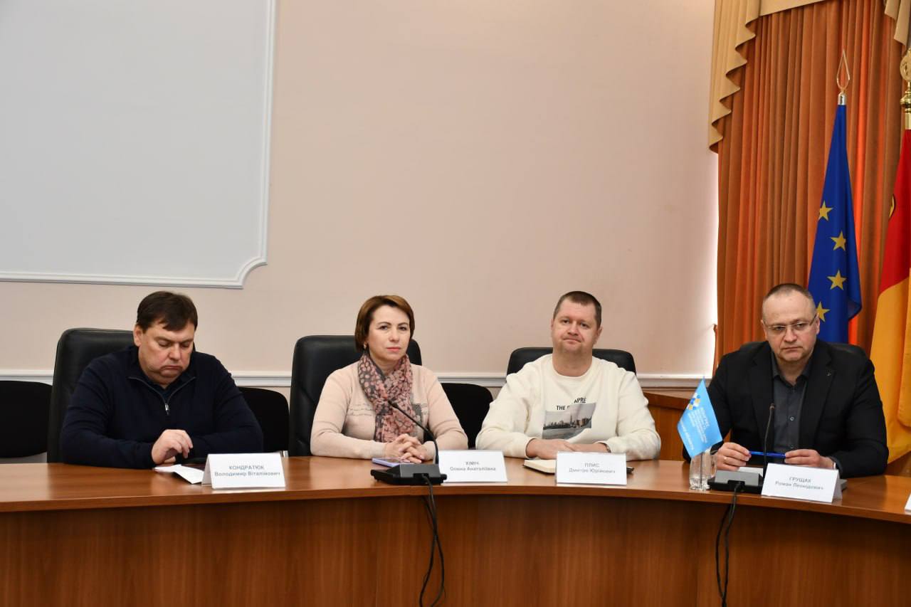 "Дроблення бізнесу" та податкові ризики: у Кропивницькому відбувся черговий "Діалог влади та бізнесу" - фото 2