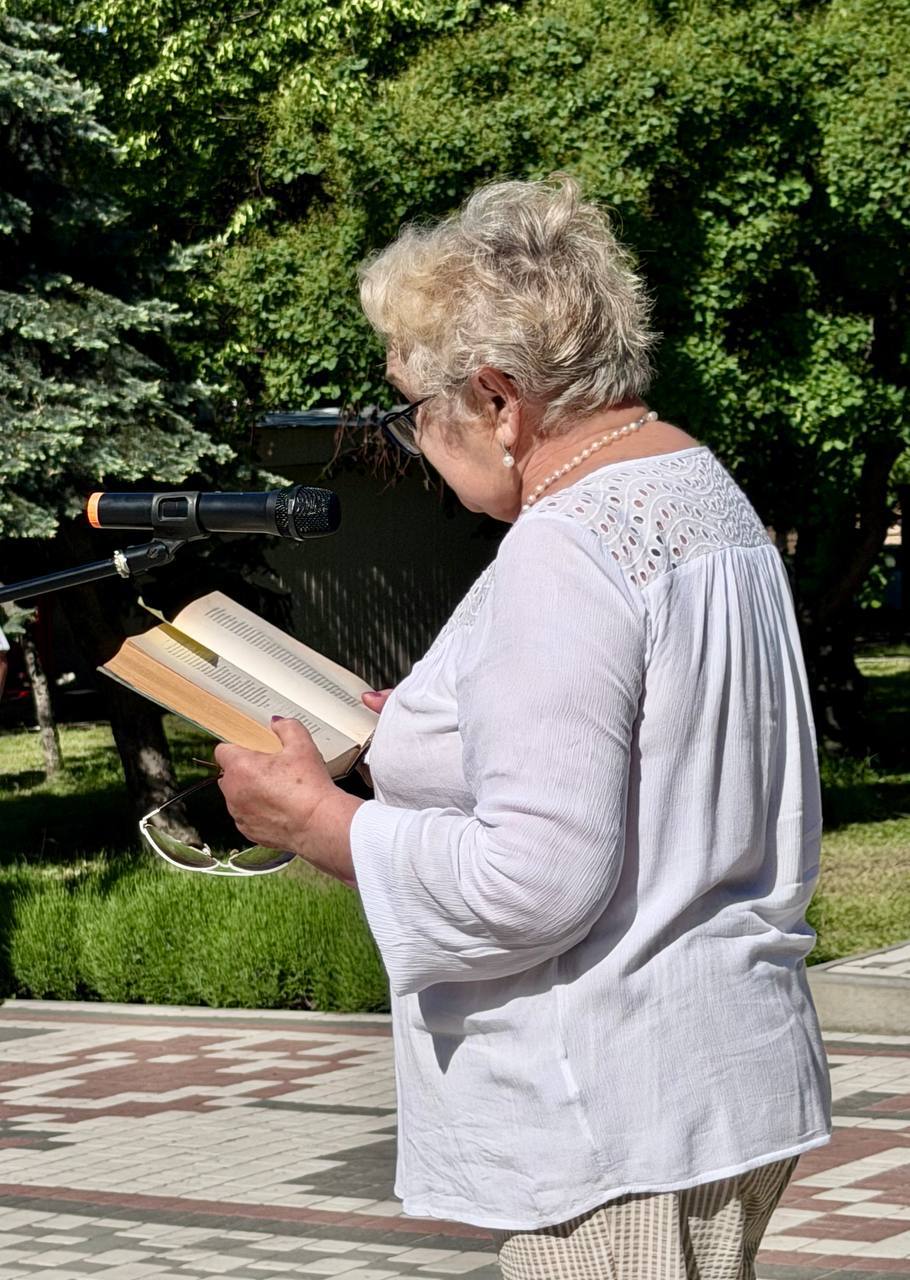🕯Сьогодні 165 - та річниця з дня перепоховання Кобзаря на Чернечій горі - фото 6