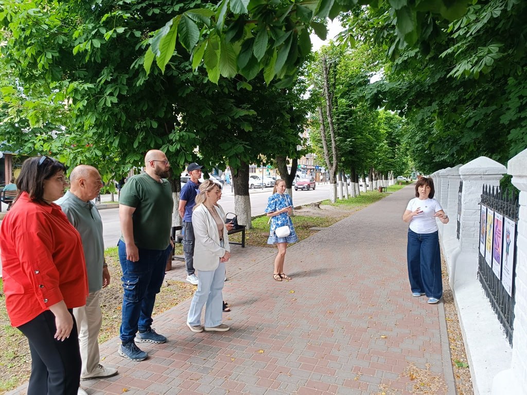 На Кіровоградщині презентували виставку про безбар'єрне спілкування - фото 2