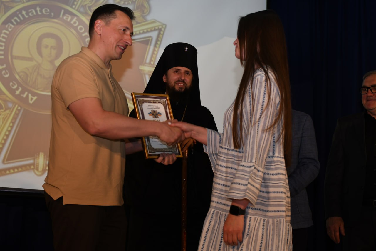 У Кропивницькому нагородили переможців регіонального відбору "Ордена Святого Пантелеймона" - фото 3