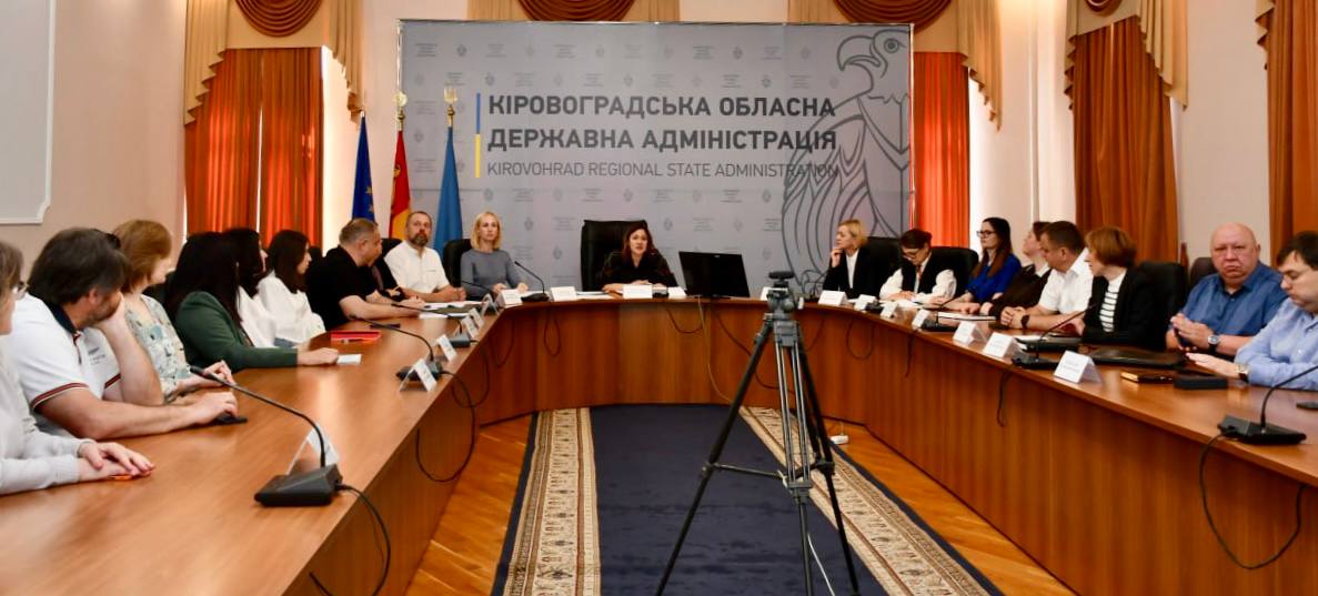У Кропивницькому обговорили результати мовного дослідження та презентували нові ініціативи з популяризації української мови - фото 1