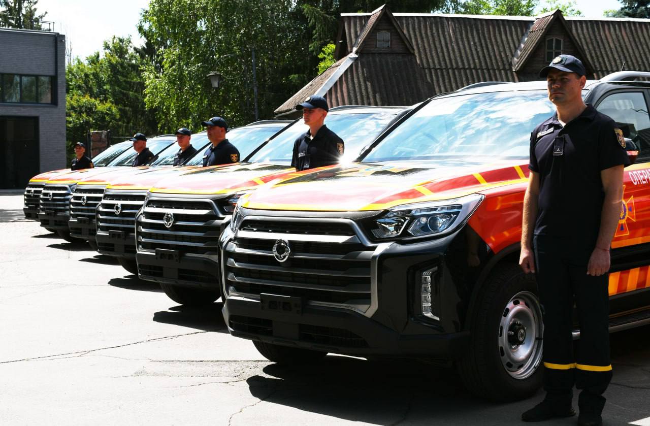 Для наших рятувальників передова скрізь - і на лінії фронту, і в тилу - фото 3