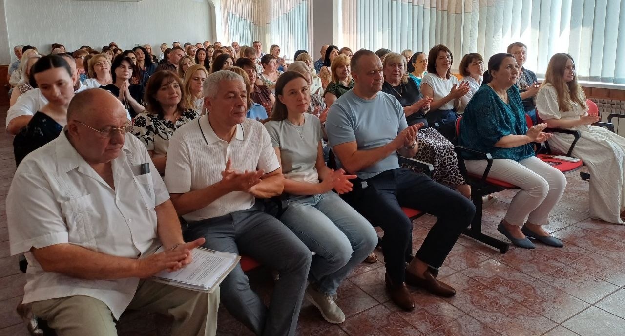 У Кропивницькому привітали працівників податкової служби області з професійним святом - фото 4