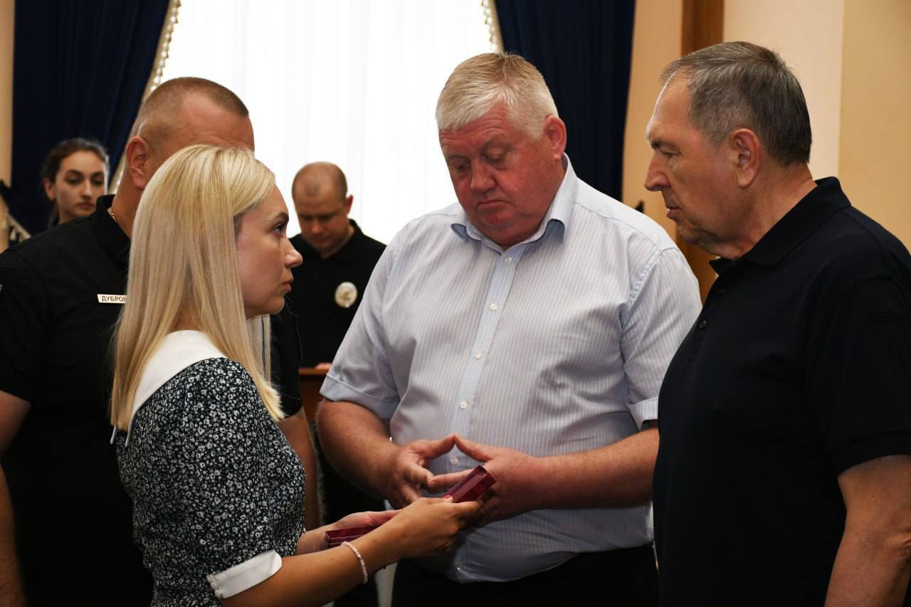 Напередодні Дня Національної поліції України на Кіровоградщині відзначили правоохоронців - фото 4